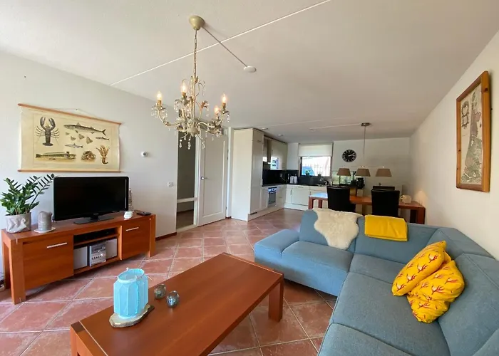 Callantsoger Staete A06 アパート